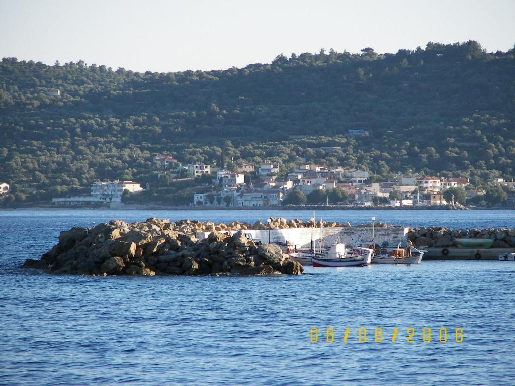 Theoxenia Chios Apartments Paralia Agias Foteinis Номер фото